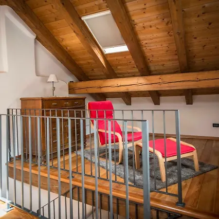 Delizioso Nel Centro Storico Con Posto Auto Gratuito Appartement Aosta